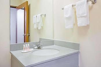 Red Roof Inn Джезуп Екстер'єр фото